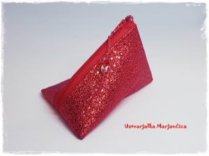 Drobižnica "TrIkOtKa" - bleščeča rdeča