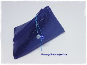 Drobižnica "TrIkOtKa" - temno modra svetleča