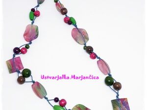 Daljša pisana verižica zeleno-roza