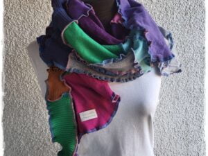 Unikaten pisan šal iz pletenine