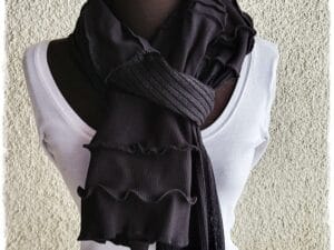 Unikaten črn šal