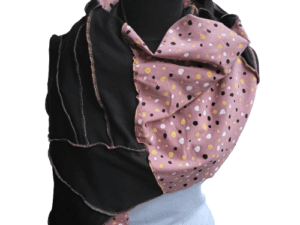 Unikaten črno-roza šal s pikicami